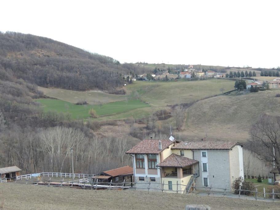 Casa Campagna Con Cavalli Pellegrino Parmense Dış mekan fotoğraf